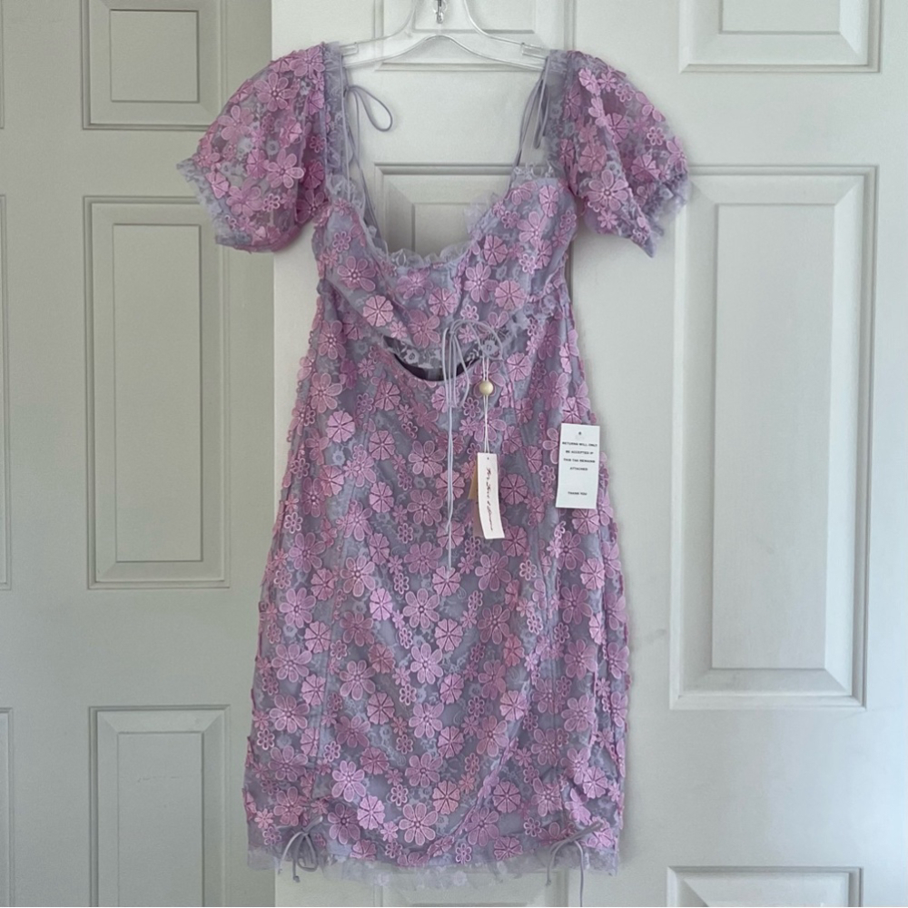 SOLD FOR LOVE & LEMONS Amalie Purple Floral Lace Cut Out NWT Mini Dress M - Picture 6 of 16